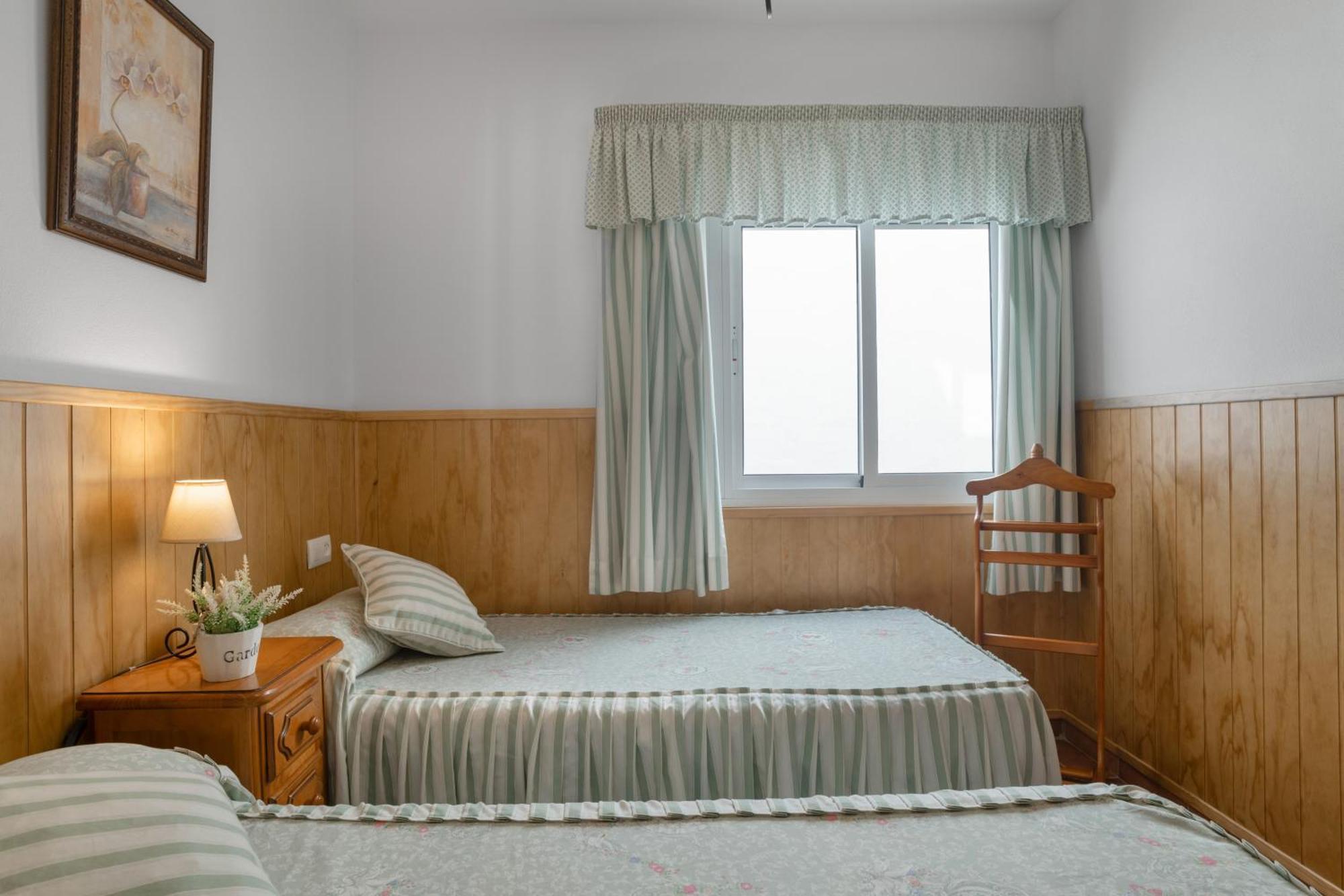 Apartamento Rocio - Solo Familias Conil De La Frontera Dış mekan fotoğraf